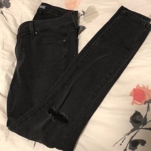 Black distressed jeans
